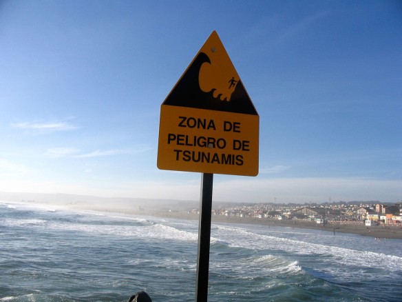tsunami-sign